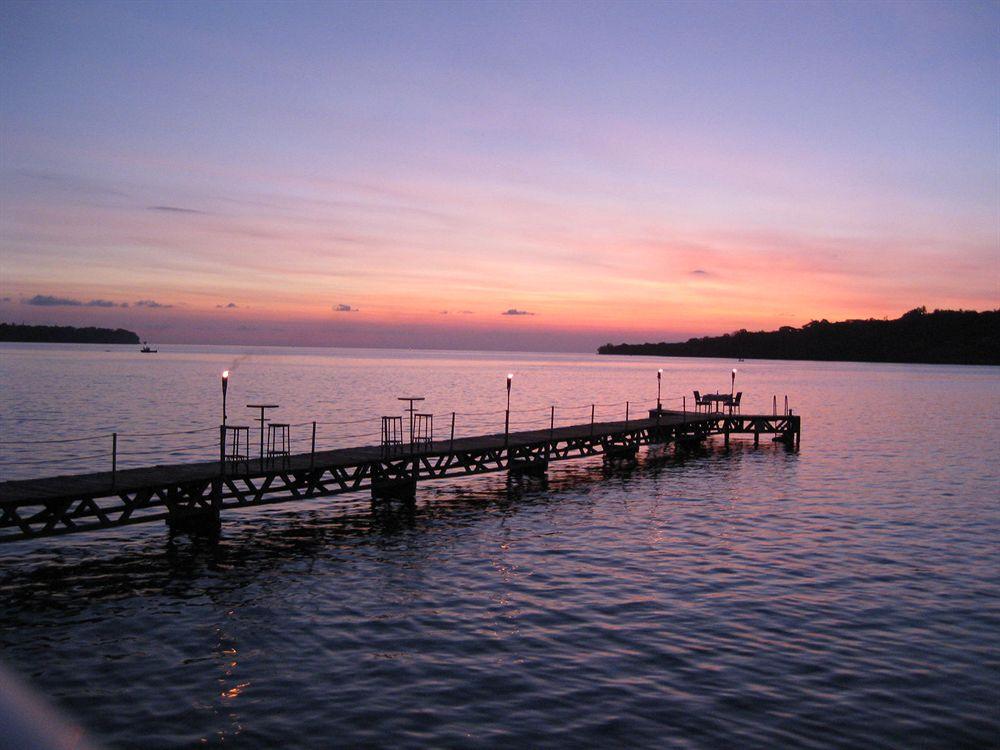 Chantillys On The Bay Port Vila Bagian luar foto